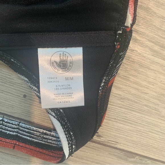 Body Glove bikini 👙 top medium - Picture 4 of 6